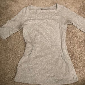 Tee shop 3/4 sleeve grey shirt xs